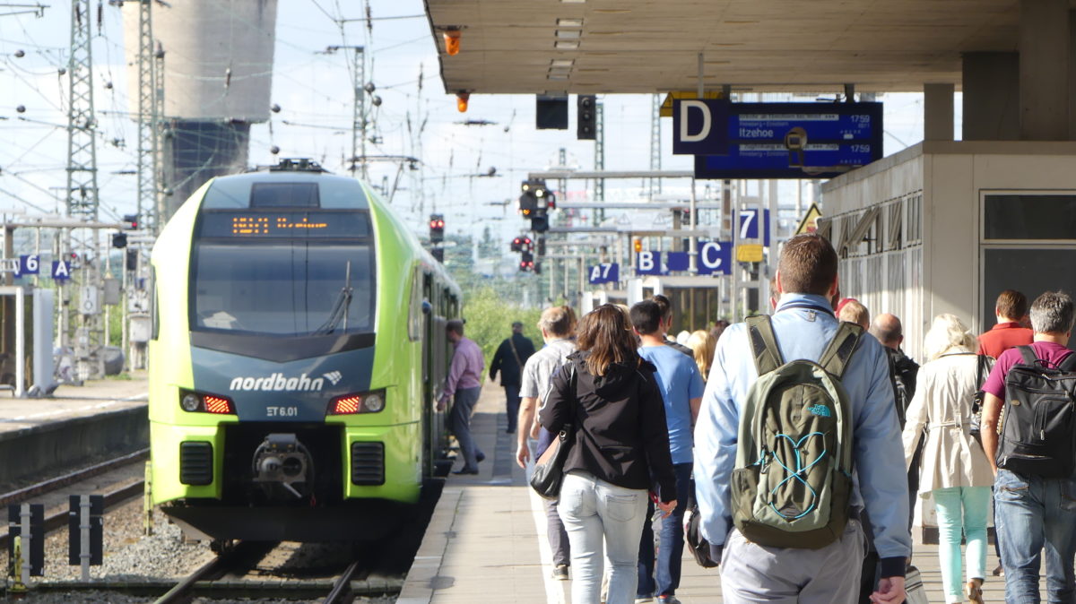 Verlegung Fernbahnhof Altona: Diebsteich – SPD und Grüne lassen das Parlament entgleisen